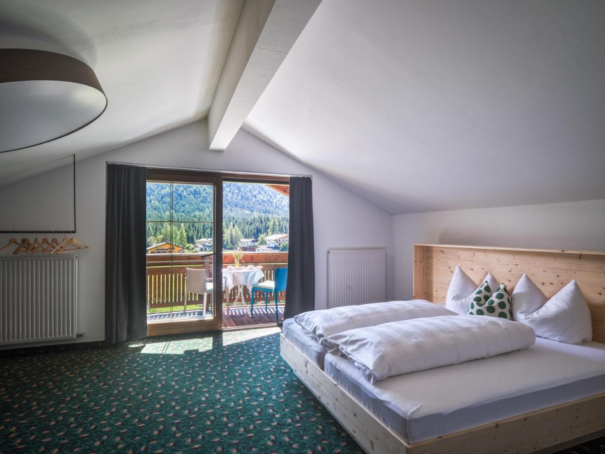 Apartmenthaus - Café - Zugspitze Leutasch Esterno foto