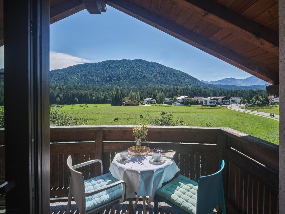 Apartmenthaus - Café - Zugspitze Leutasch Esterno foto