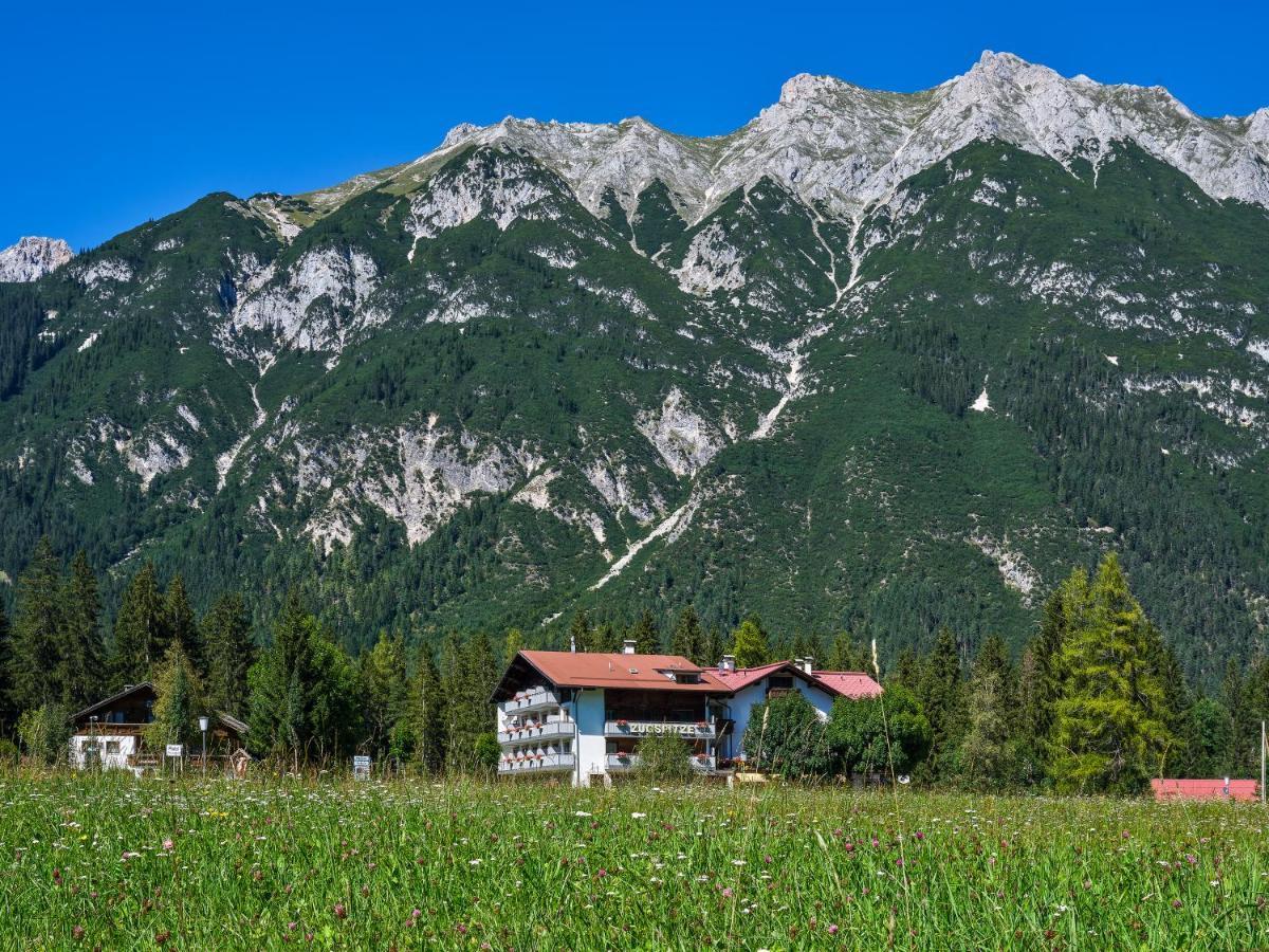 Apartmenthaus - Café - Zugspitze Leutasch Esterno foto