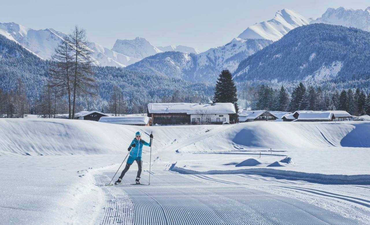Apartmenthaus - Café - Zugspitze Leutasch Esterno foto