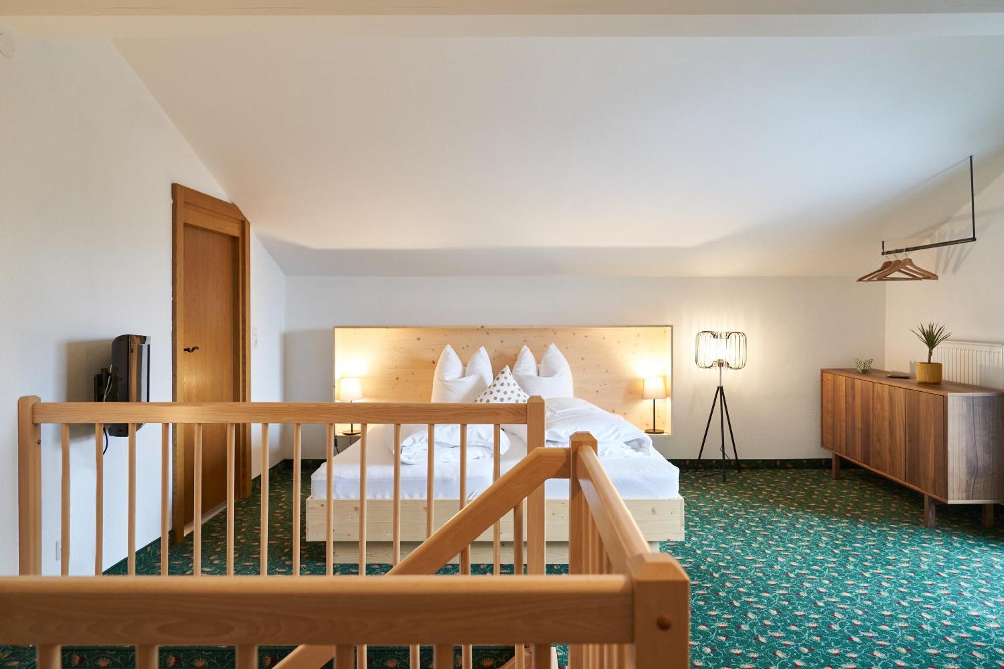 Apartmenthaus - Café - Zugspitze Leutasch Esterno foto
